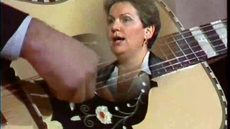 Ninna Nanna Campidanese –  Maria Teresa Pirrigheddu