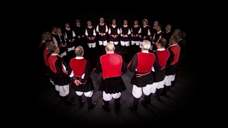 Isula ‘e silèntziu – Coro Melchiorre Murenu (Macomer)